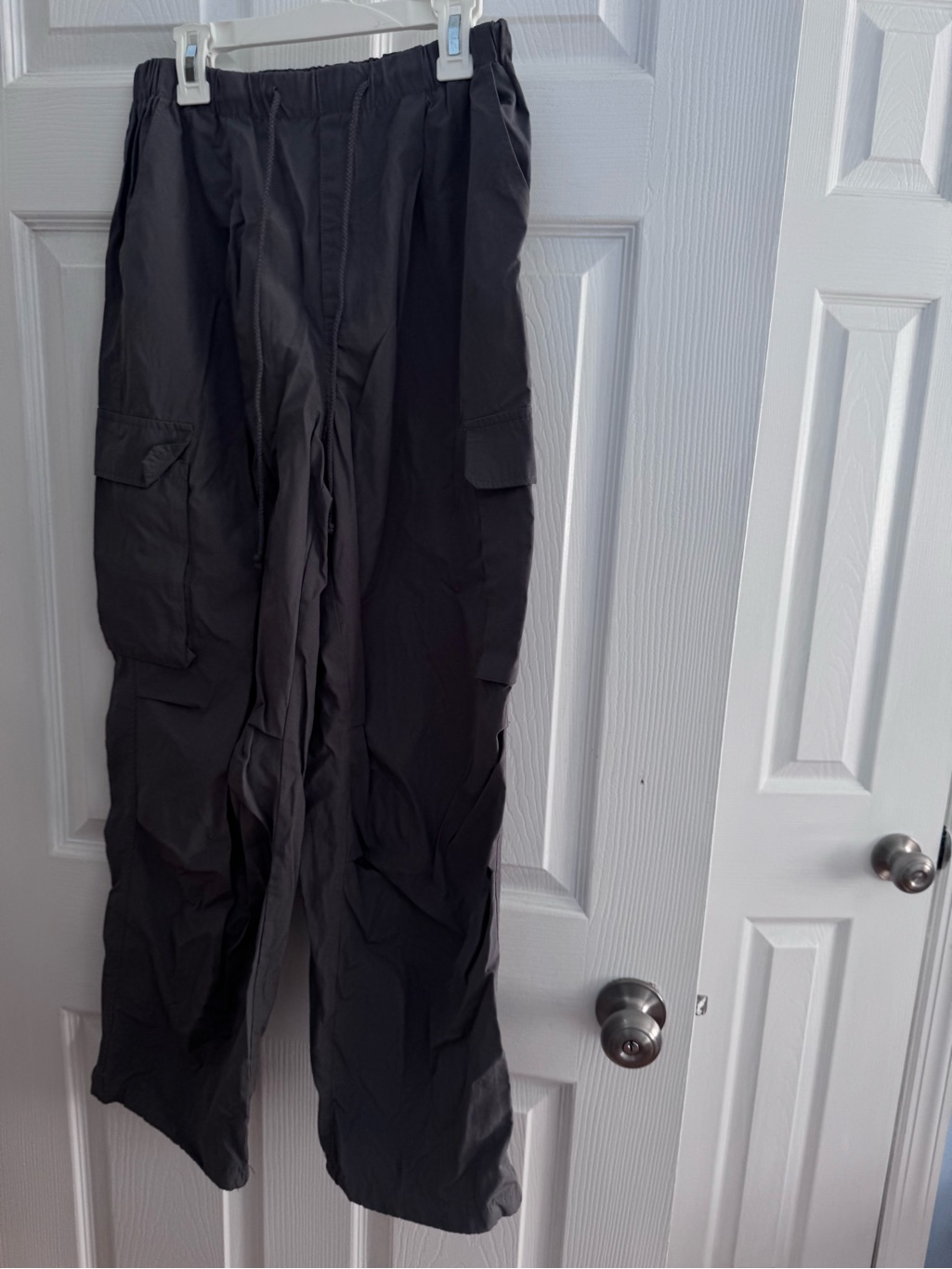 Gu Grey Cargo Pants - Classic Utility Style